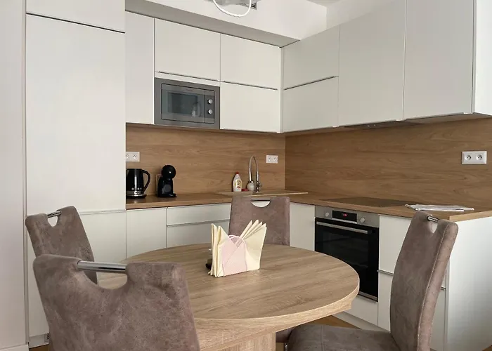 Sag Sky Park Free Parking And Wi-fi شقة براتسيلافا